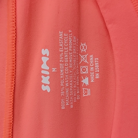 Skims long-sleeved bodysuit, orange sorbet, size medium - Picture 2 of 2